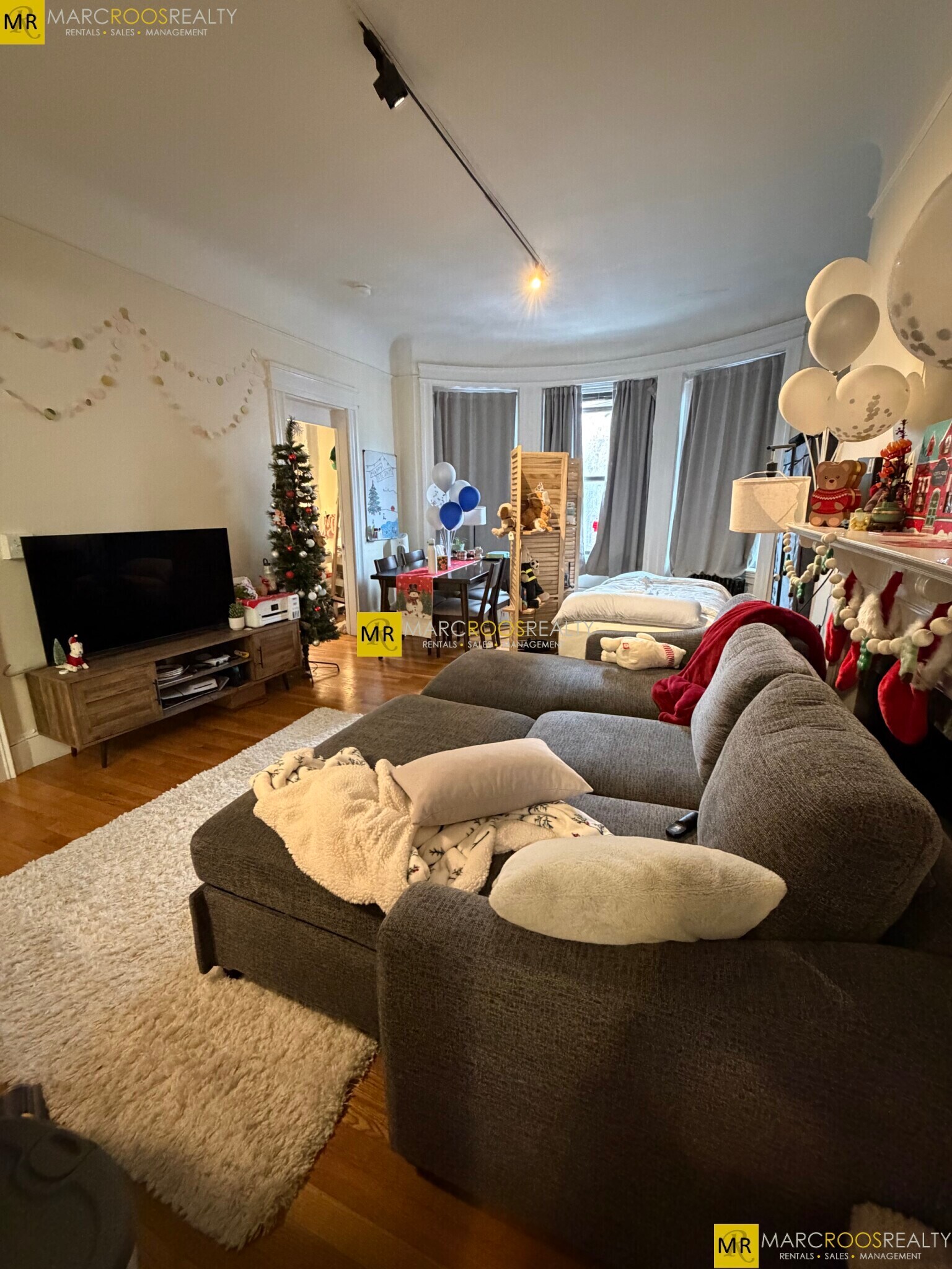 Building Photo - 456 Beacon St