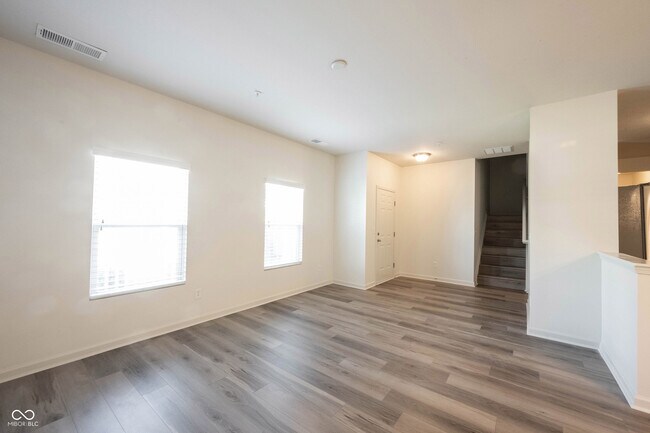 Building Photo - 12015 Zircon Ln