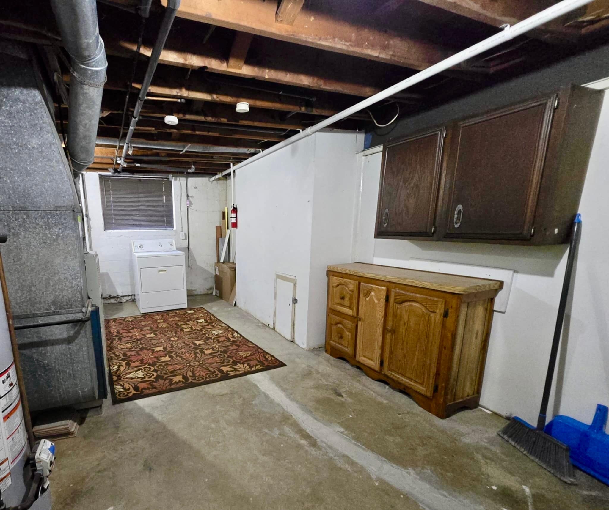 Large Laundry room + Storage space - 2612 Louisiana Ave