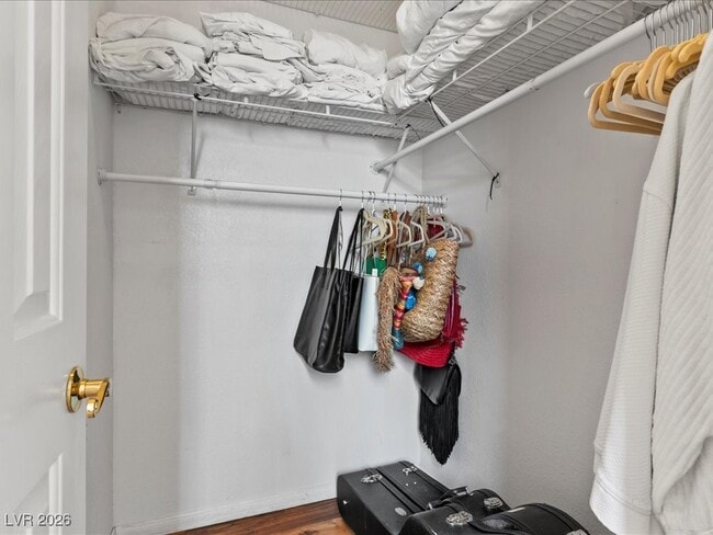 Building Photo - 2547 Serenity Hollow Dr