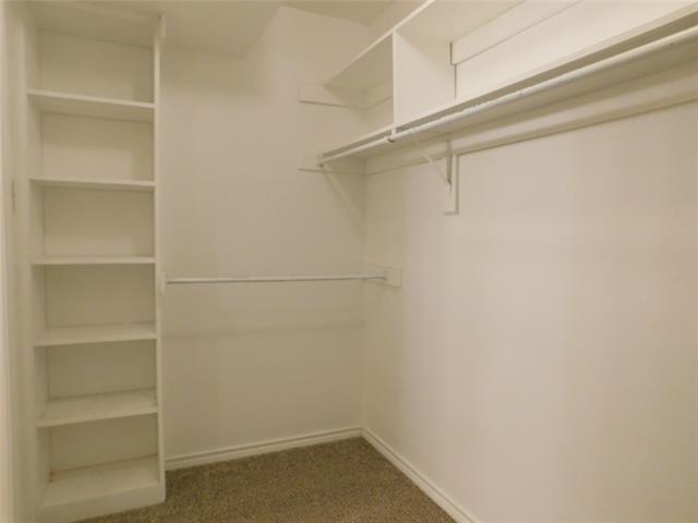 Building Photo - 2204 Canterbury Ct