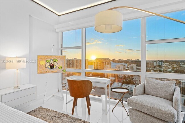 Building Photo - 6801 Collins Ave