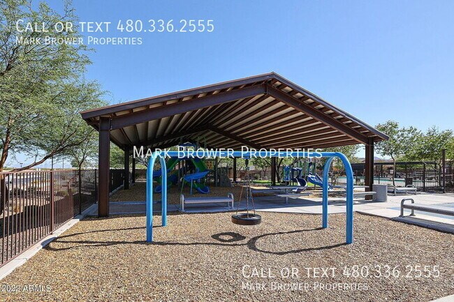 Building Photo - 18422 W Ida Ln