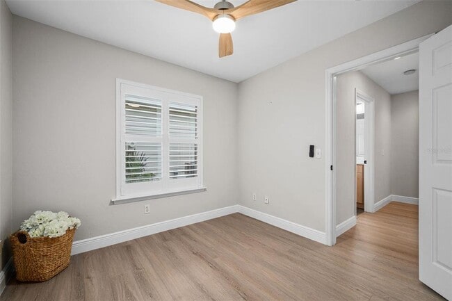 Building Photo - 9821 SW 34th Rd