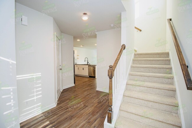 Building Photo - 3 Bedroom, 2.5 Bath in The Bluefield Commu...