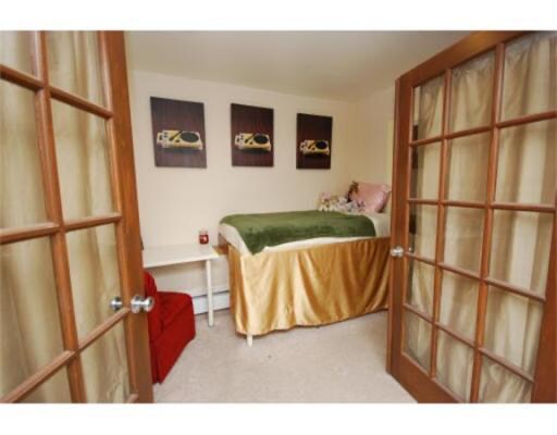 Building Photo - 28 Symphony Rd