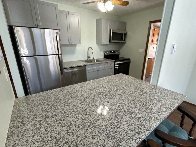 Building Photo - 802 Placer Ct