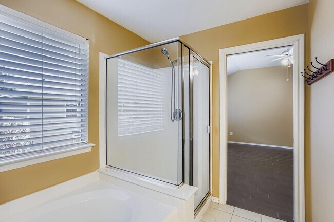 Building Photo - 17519 Bering Bridge Ln