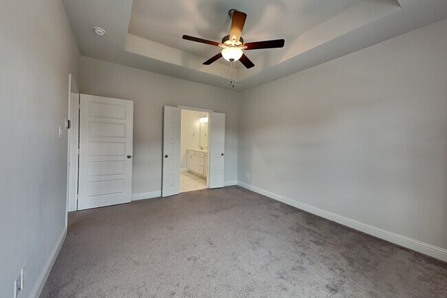 Building Photo - 2232 Palomino St