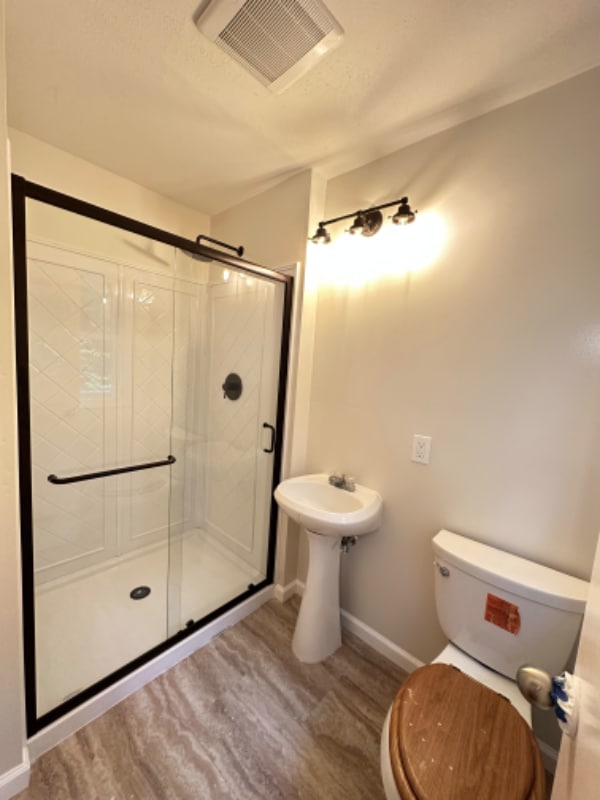 Building Photo - 335 Kent Rd