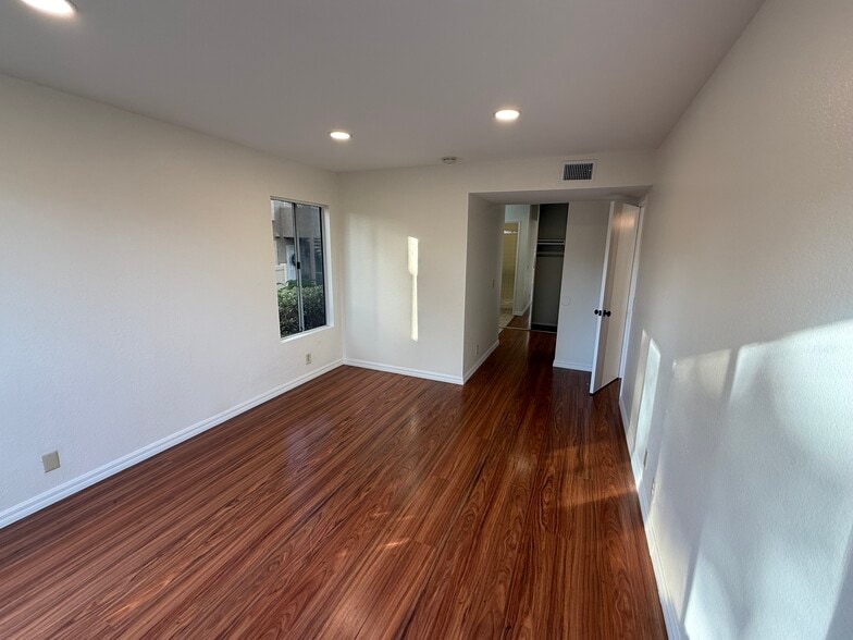 Building Photo - 11584 Fury Ln