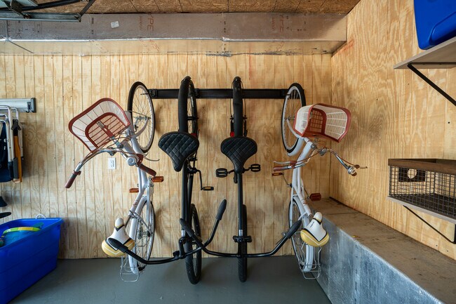 Building Photo - 23 11th Ave