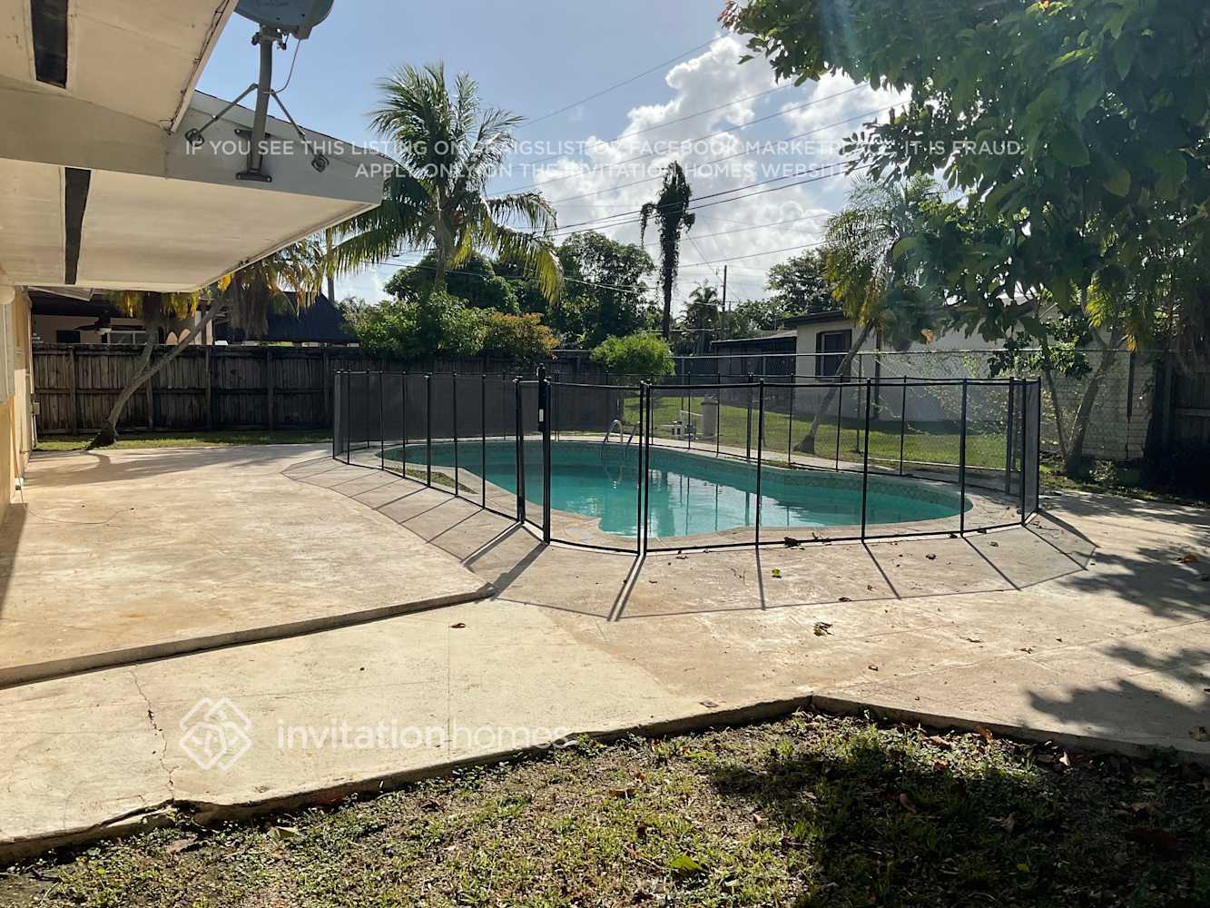 Building Photo - 15755 SW 105th Ct