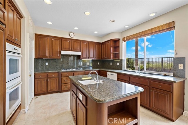 Building Photo - 27731 Daisyfield Dr