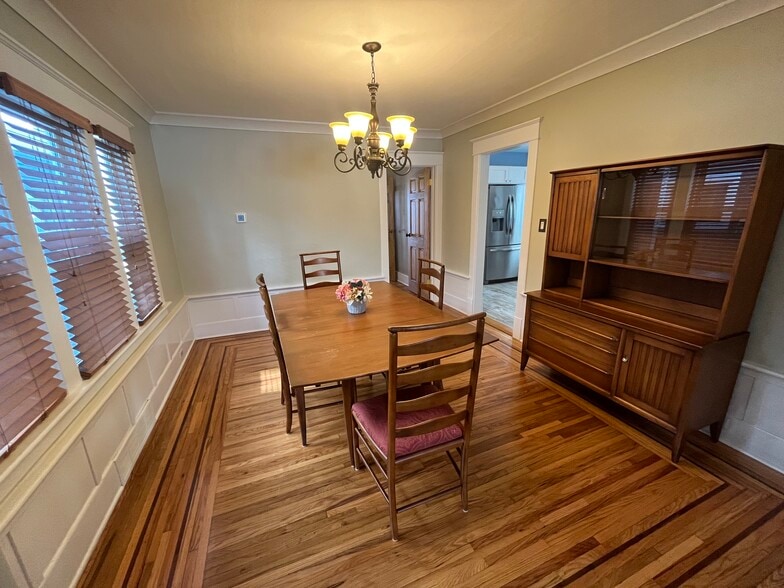 Building Photo - 203 Lovering Ave