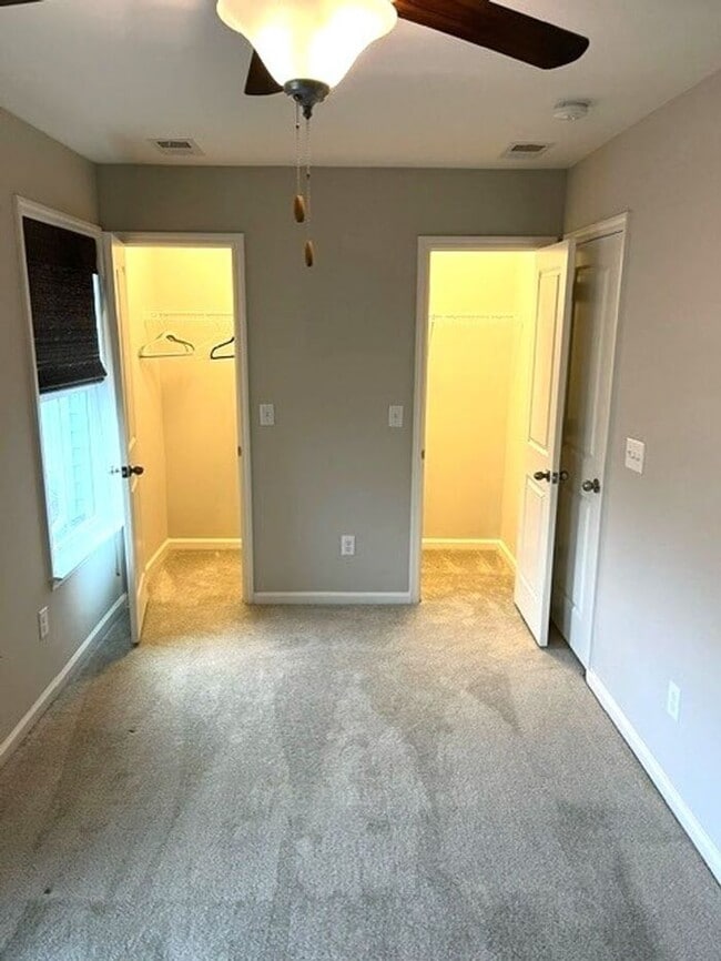 Building Photo - Coming Soon - Lovely 2 Bedroom 2.5 Bath Townhome in Goose Creek!