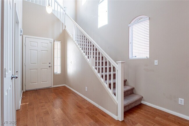 Building Photo - 8941 Bentonville Ct