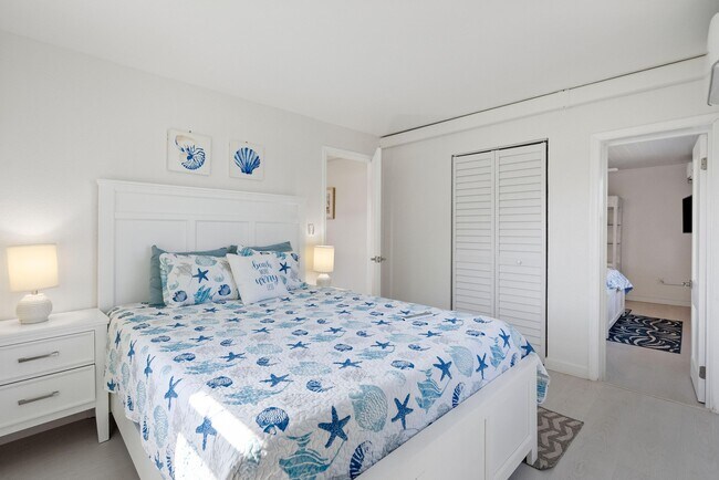 Building Photo - 670 Hernando St