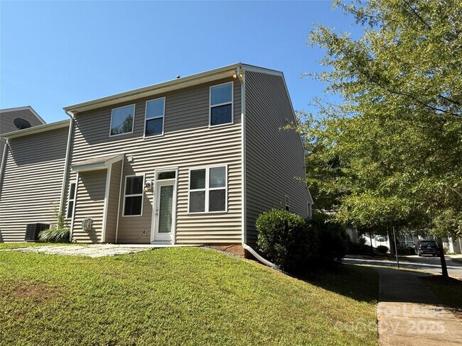 Building Photo - 17326 Caldwell Track Dr