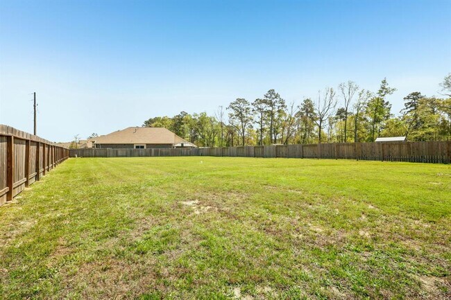 Building Photo - 18473 Railroad Ave