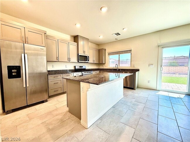 Building Photo - 1841 James Crk Dr