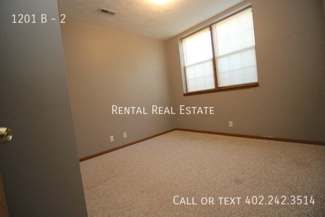 Building Photo - 1201 B-2
