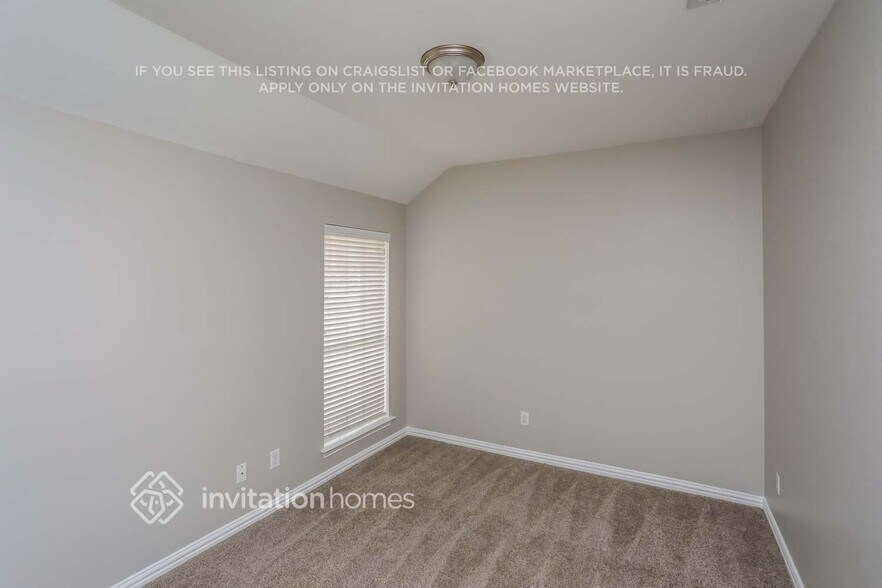 Building Photo - 1014 Spinnaker Dr