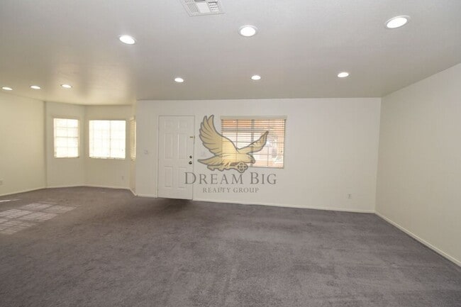 Building Photo - 8410 Eldora Ave