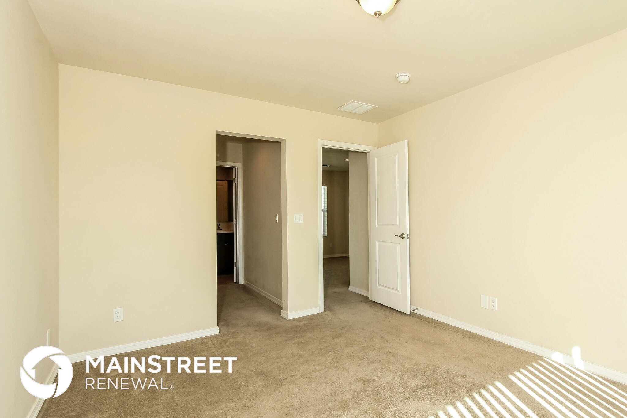 Building Photo - 2000 N 36th St