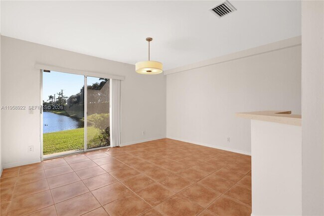 Building Photo - 5467 SW 125th Terrace