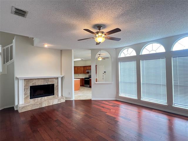 Building Photo - 723 Sumner Dr