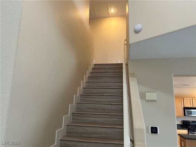 Building Photo - 10106 San Gervasio Ave