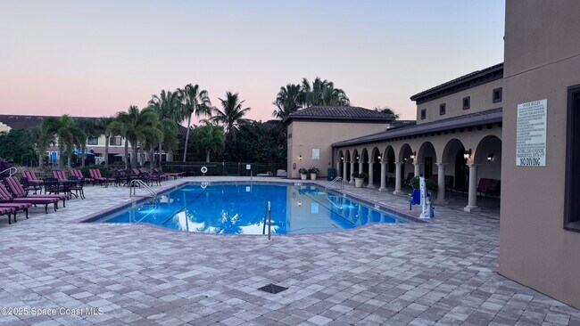 Building Photo - 759 Simeon Dr