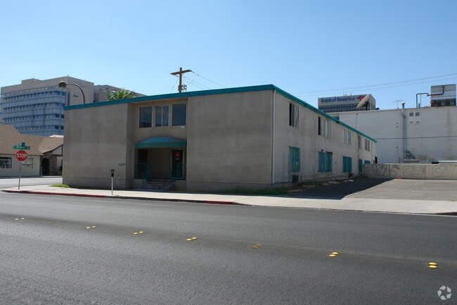 Building Photo - El Cid Hotel