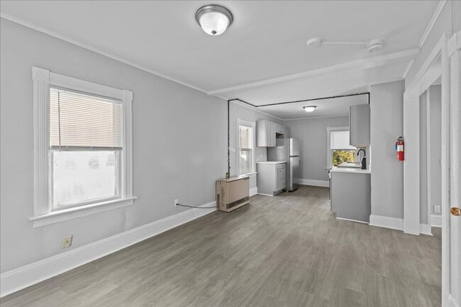 Building Photo - 410 St Paul St