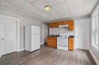 Building Photo - 34 Esther St