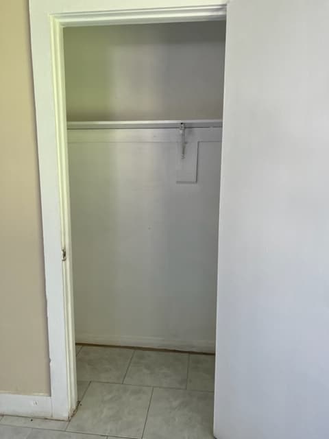 Building Photo - 5606 Thrush Dr