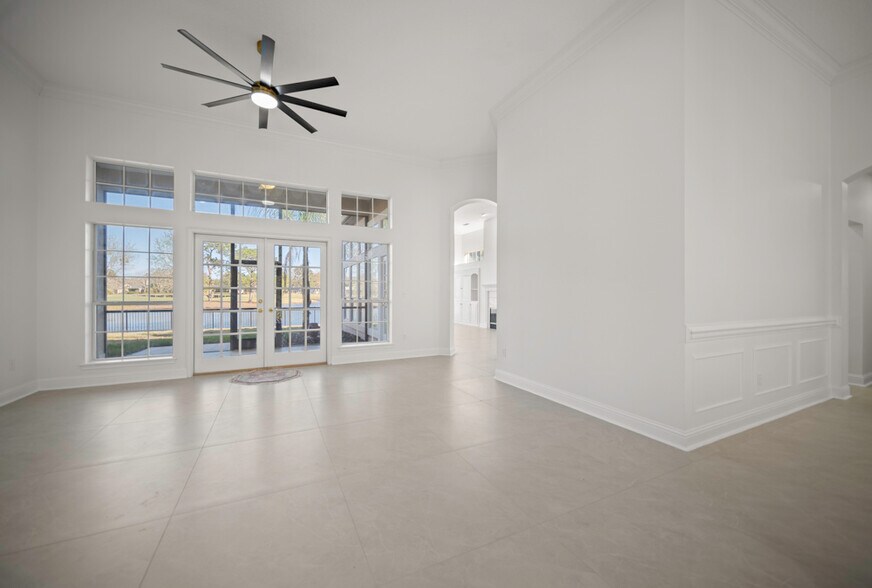 Building Photo - 10061 Vineyard Lake Rd E