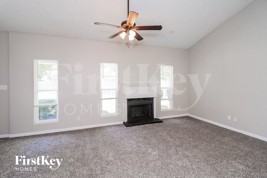 Building Photo - 3824 London Dr