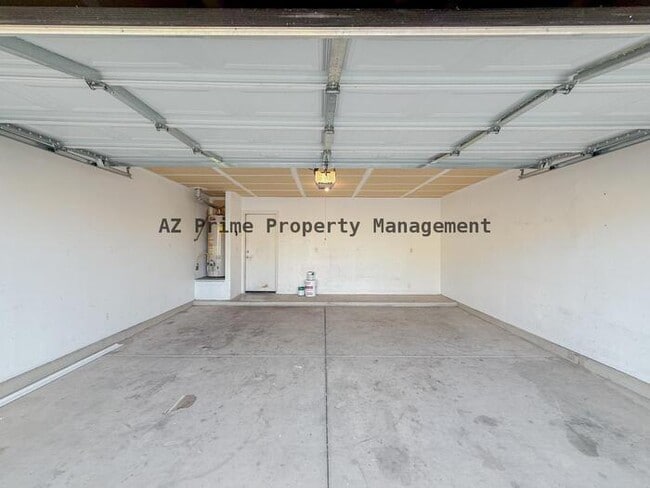 Building Photo - 6544 S Meadow Fescue Dr