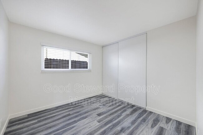 Building Photo - 19111 Carp Cir