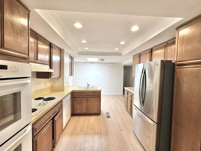 Building Photo - COMING SOON: BIG College Area Townhome 4 Bed / 2.5 Bath garage, AC, pool, W/D