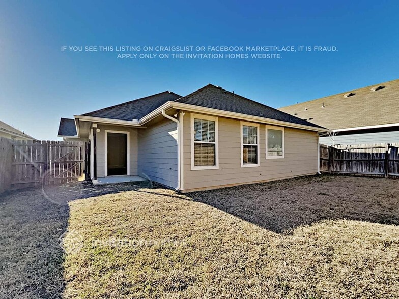 Building Photo - 2308 Arrowhead Dr