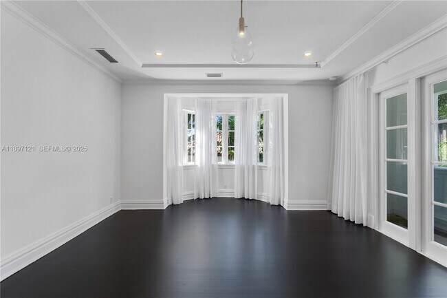 Building Photo - 26 Tahiti Beach Island Rd