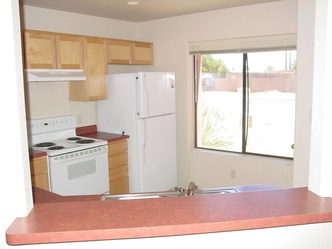 Building Photo - 2BD / 2BA / 2CG - 1,042 sq.ft. rental in S...