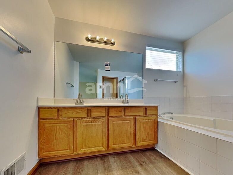 Building Photo - 7003 Sahara Dr