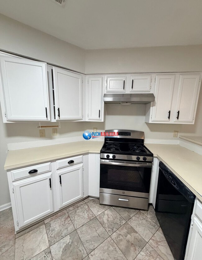 Building Photo - Renovated 4-bedroom house in Norcross