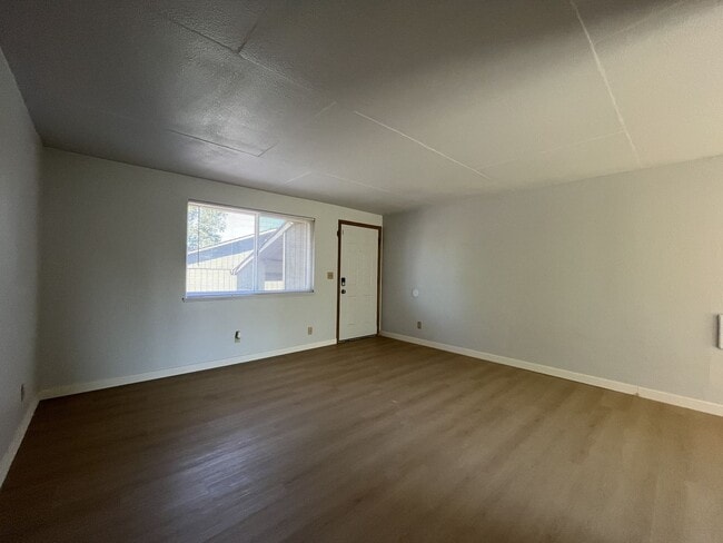 Building Photo - 8332 SW 21st Ave