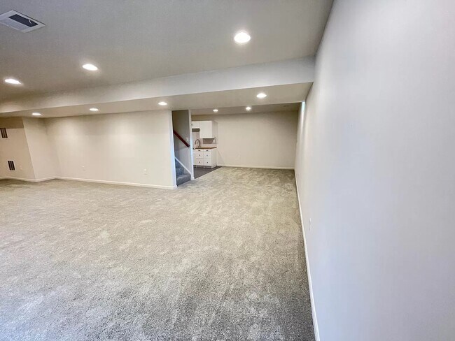 Building Photo - 12076 Prickly Ash Way