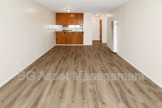 Building Photo - 3600 Dimond Ave